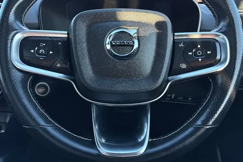 KM70VYU Volvo Xc40 1.5h T5 Twin Engine Recharge 10.7kWh R-Design Pro Auto Euro 6 (s/s) 5dr Thumbnail #38