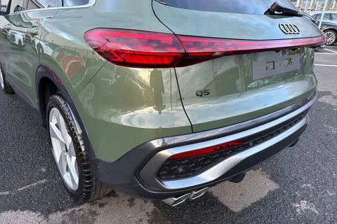  Audi Q5 2.0 TDI S line S Tronic quattro Euro 6 (s/s) 5dr Thumbnail #8