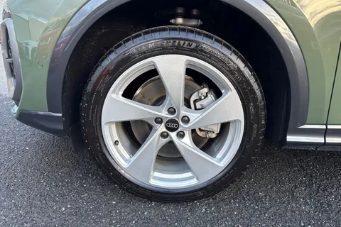  Audi Q5 2.0 TDI S line S Tronic quattro Euro 6 (s/s) 5dr Thumbnail #10