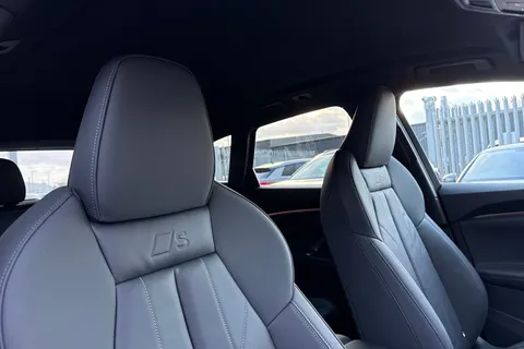  Audi Q5 2.0 TDI S line S Tronic quattro Euro 6 (s/s) 5dr Thumbnail #24