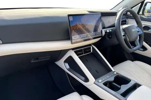 DG75OVK BYD ATTO 2 51.1kWh Boost Auto 5dr Thumbnail #8