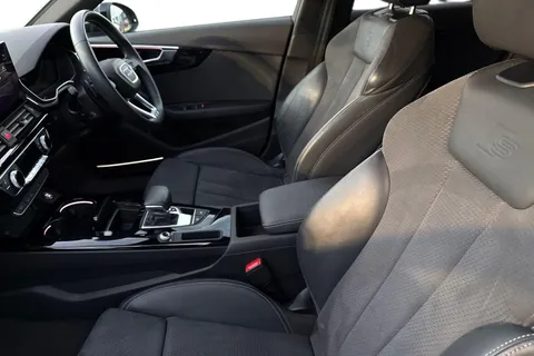 YY22XEL Audi A4 Avant Avant Black Edition 40 TFSI  204 PS S tronic Thumbnail #16