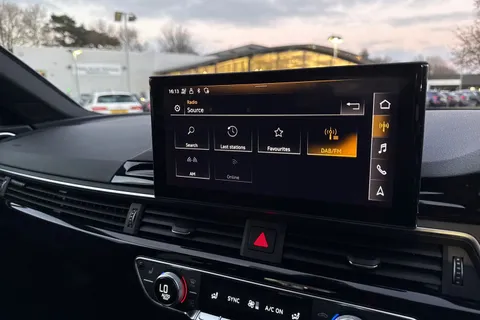 YY22XEL Audi A4 Avant Avant Black Edition 40 TFSI  204 PS S tronic Thumbnail #37