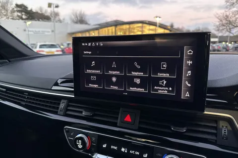 YY22XEL Audi A4 Avant Avant Black Edition 40 TFSI  204 PS S tronic Thumbnail #49