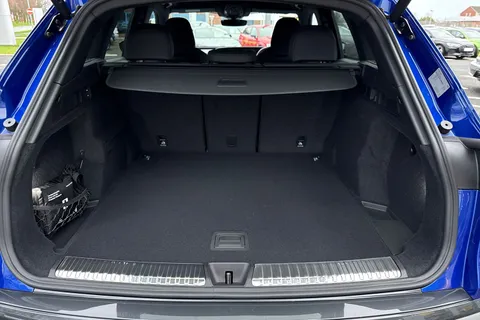 Audi Q5 2.0 TDI S line S Tronic quattro Euro 6 (s/s) 5dr Thumbnail #7