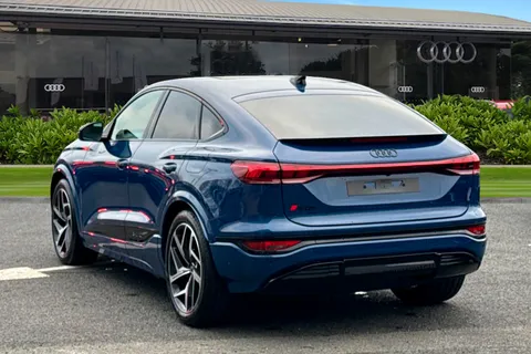  Audi Sq6 E-Tron 100kWh S Edition 1 Sportback Auto quattro 5dr Thumbnail #3