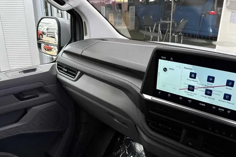 BV75OBO Volkswagen E-Transporter SWB 218PS  65kWh Electric 5 Seats Thumbnail #15