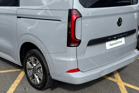 BV75OBO Volkswagen E-Transporter SWB 218PS  65kWh Electric 5 Seats Thumbnail #16