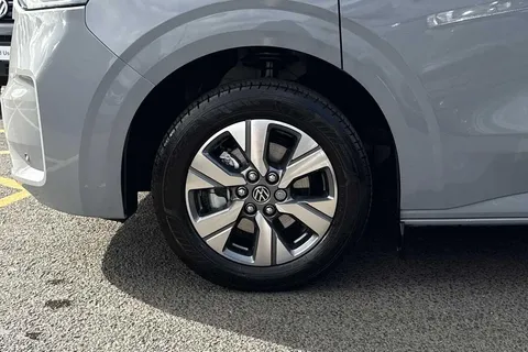 BV75OBO Volkswagen E-Transporter SWB 218PS  65kWh Electric 5 Seats Thumbnail #22