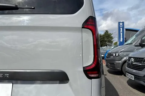 BV75OBO Volkswagen E-Transporter SWB 218PS  65kWh Electric 5 Seats Thumbnail #36