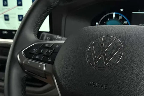 BV75OBO Volkswagen E-Transporter SWB 218PS  65kWh Electric 5 Seats Thumbnail #58