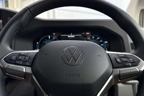 BV75OBO Volkswagen E-Transporter SWB 218PS  65kWh Electric 5 Seats Thumbnail #59