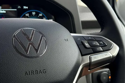 BV75OBO Volkswagen E-Transporter SWB 218PS  65kWh Electric 5 Seats Thumbnail #60