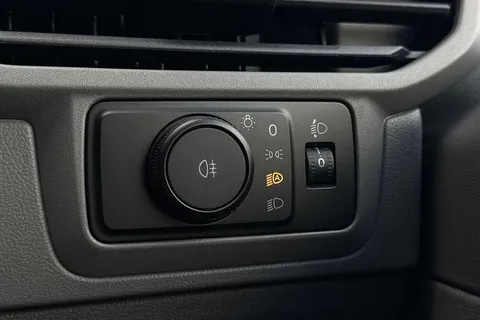 BV75OBO Volkswagen E-Transporter SWB 218PS  65kWh Electric 5 Seats Thumbnail #61