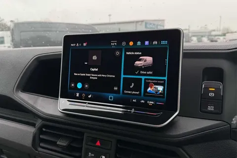 DC75AVU Volkswagen Crafter CR35 Panel van Commerce Plus MWB 140 2.0 TDI 8sp Aut  - MY25/Rear Camera Thumbnail #11