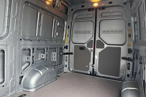 DC75AVU Volkswagen Crafter CR35 Panel van Commerce Plus MWB 140 2.0 TDI 8sp Aut  - MY25/Rear Camera Thumbnail #13