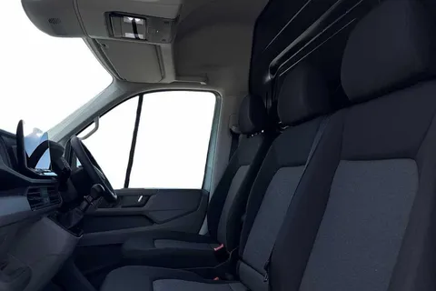 DE25YCA Volkswagen Crafter 2.0 TDI 140PS Commerce Plus High Roof Van Auto Thumbnail #10