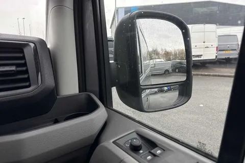 DC75AVU Volkswagen Crafter CR35 Panel van Commerce Plus MWB 140 2.0 TDI 8sp Aut  - MY25/Rear Camera Thumbnail #17