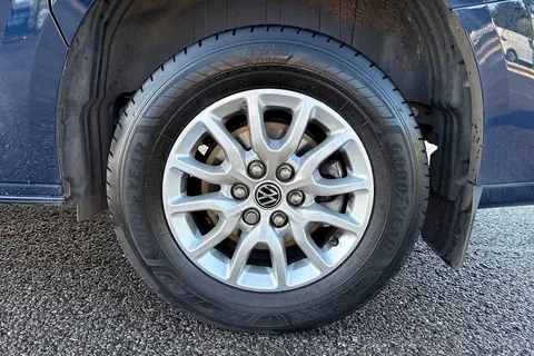 DC75AVK Volkswagen Transporter 2.0 TDI 110 Commerce Pro Van Thumbnail #22