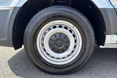 DE25YCA Volkswagen Crafter 2.0 TDI 140PS Commerce Plus High Roof Van Auto Thumbnail #23