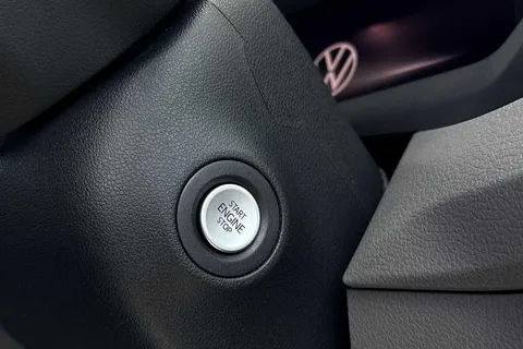 DE25YCA Volkswagen Crafter 2.0 TDI 140PS Commerce Plus High Roof Van Auto Thumbnail #31