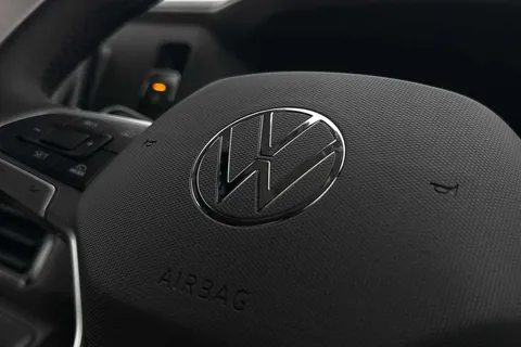 DC75AVU Volkswagen Crafter CR35 Panel van Commerce Plus MWB 140 2.0 TDI 8sp Aut  - MY25/Rear Camera Thumbnail #43