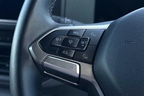 DC75AVK Volkswagen Transporter 2.0 TDI 110 Commerce Pro Van Thumbnail #39