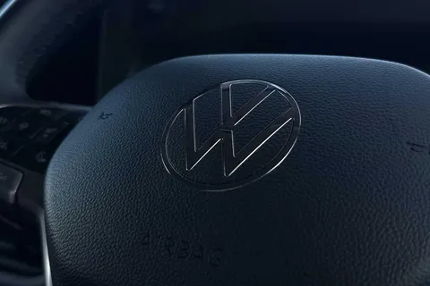 DC75AVK Volkswagen Transporter 2.0 TDI 110 Commerce Pro Van Thumbnail #41