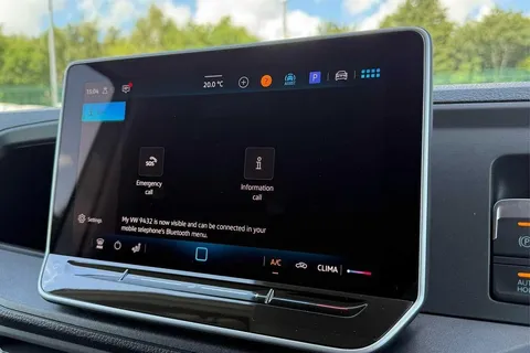 DE25YCA Volkswagen Crafter 2.0 TDI 140PS Commerce Plus High Roof Van Auto Thumbnail #44