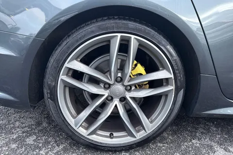 BD66ECX Audi A6 2.0 TDI Ultra Black Edition 5dr S Tronic Thumbnail #8