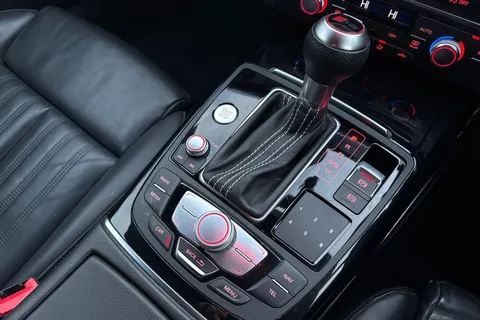 BD66ECX Audi A6 2.0 TDI Ultra Black Edition 5dr S Tronic Thumbnail #21