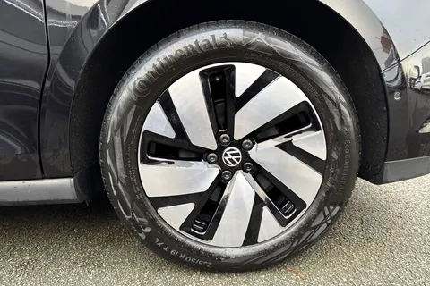 KR23NXH Volkswagen ID. Buzz 150kW Life Pro 77kWh 5dr Auto Thumbnail #11