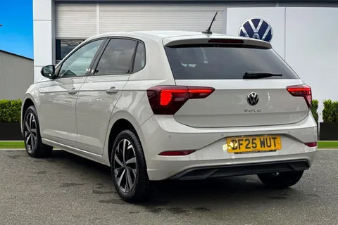 DF25WUT Volkswagen Polo 1.0 TSI Match 5dr Thumbnail #2