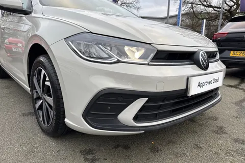 DF25WUT Volkswagen Polo 1.0 TSI Match 5dr Thumbnail #9