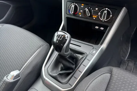 DF25WUT Volkswagen Polo 1.0 TSI Match 5dr Thumbnail #23