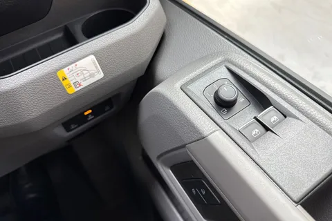 BL25SYT Volkswagen California 2.0 TDI 600 5dr Tip Auto [3.5T] 4 Berth-Huge Spec Thumbnail #21