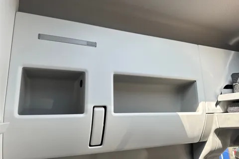 BL25SYT Volkswagen California 2.0 TDI 600 5dr Tip Auto [3.5T] 4 Berth-Huge Spec Thumbnail #54