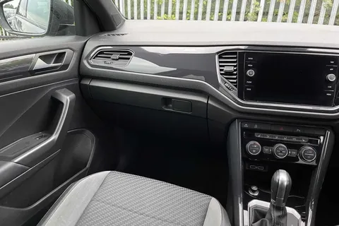 KK19VBD Volkswagen T-Roc 2.0 TDI R-Line 150PS DSG ⭐ 1 Year VW Warranty ⭐ Thumbnail #15