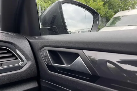 KK19VBD Volkswagen T-Roc 2.0 TDI R-Line 150PS DSG ⭐ 1 Year VW Warranty ⭐ Thumbnail #18