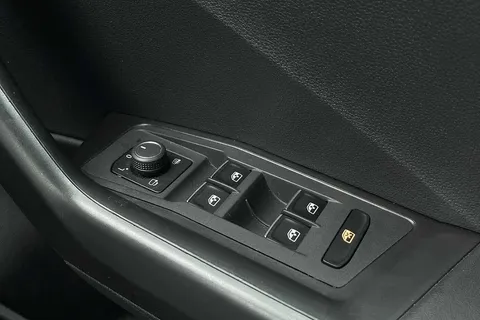 KK19VBD Volkswagen T-Roc 2.0 TDI R-Line 150PS DSG ⭐ 1 Year VW Warranty ⭐ Thumbnail #39