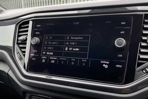 KK19VBD Volkswagen T-Roc 2.0 TDI R-Line 150PS DSG ⭐ 1 Year VW Warranty ⭐ Thumbnail #44