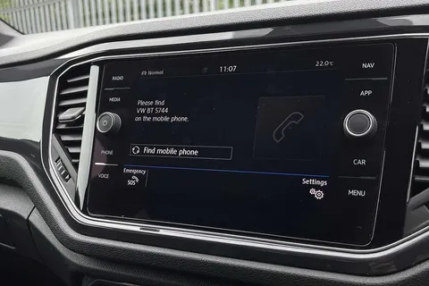 KK19VBD Volkswagen T-Roc 2.0 TDI R-Line 150PS DSG ⭐ 1 Year VW Warranty ⭐ Thumbnail #45