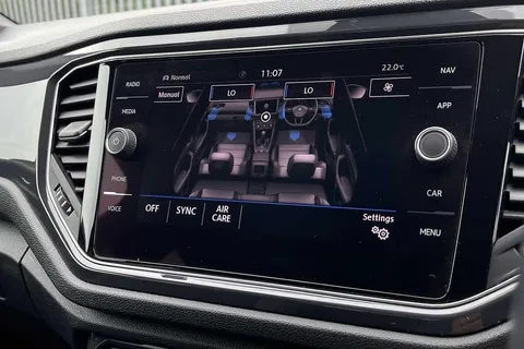 KK19VBD Volkswagen T-Roc 2.0 TDI R-Line 150PS DSG ⭐ 1 Year VW Warranty ⭐ Thumbnail #47