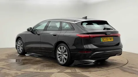 DC25FMY Audi A6 E-Tron Avant 83kWh Sport Auto 5dr Thumbnail #3