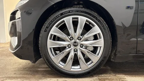 DC25FMY Audi A6 E-Tron Avant 83kWh Sport Auto 5dr Thumbnail #6