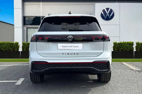 CX75WRN Volkswagen Tiguan 1.5 TSI 272 eHybrid R-Line⭐Leather, Towbar, Sunroof, Comfort package, Info Thumbnail #5