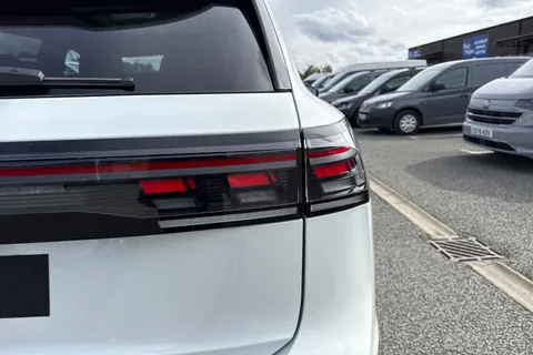 CX75WRN Volkswagen Tiguan 1.5 TSI 272 eHybrid R-Line⭐Leather, Towbar, Sunroof, Comfort package, Info Thumbnail #31