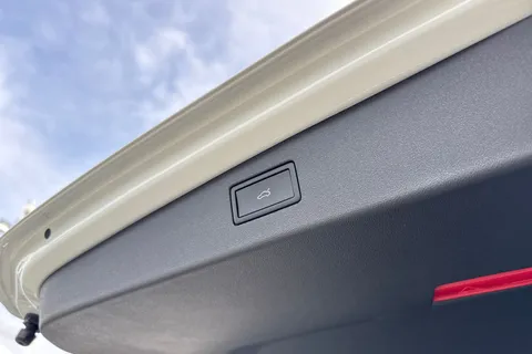 CX75WRN Volkswagen Tiguan 1.5 TSI 272 eHybrid R-Line⭐Leather, Towbar, Sunroof, Comfort package, Info Thumbnail #40