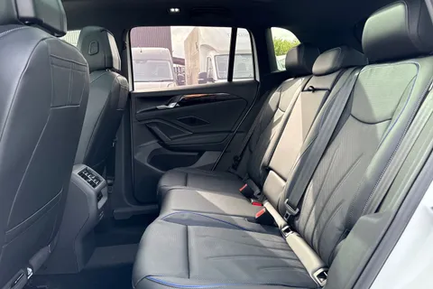 CX75WRN Volkswagen Tiguan 1.5 TSI 272 eHybrid R-Line⭐Leather, Towbar, Sunroof, Comfort package, Info Thumbnail #41