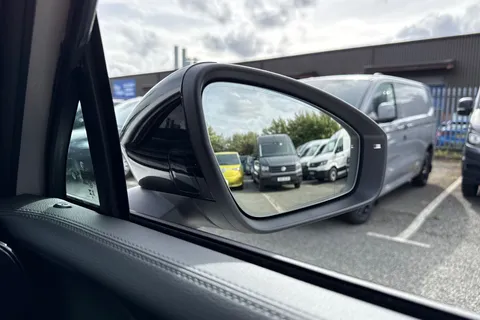 CX75WRN Volkswagen Tiguan 1.5 TSI 272 eHybrid R-Line⭐Leather, Towbar, Sunroof, Comfort package, Info Thumbnail #47